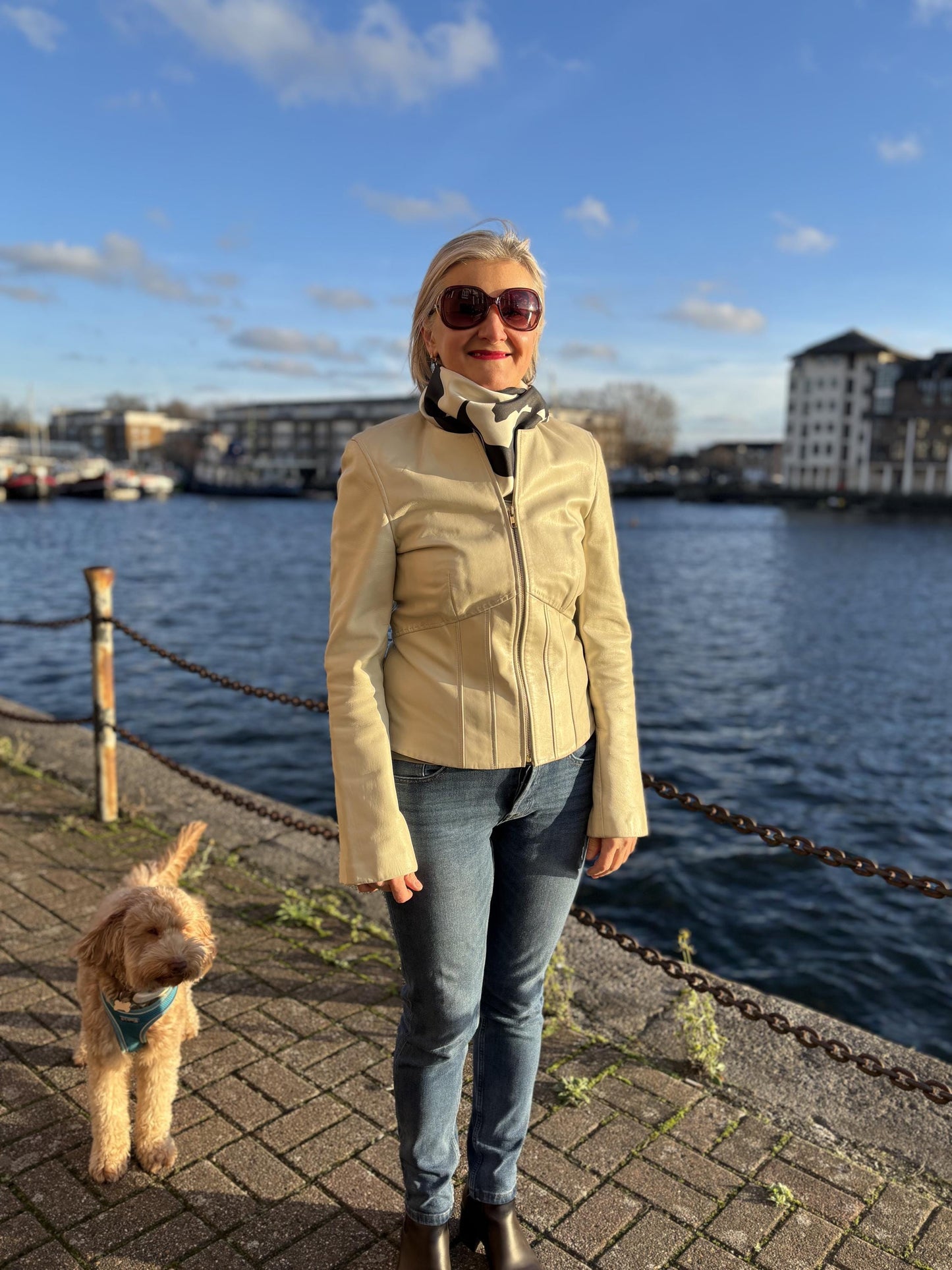 Gigi Black and White scarf