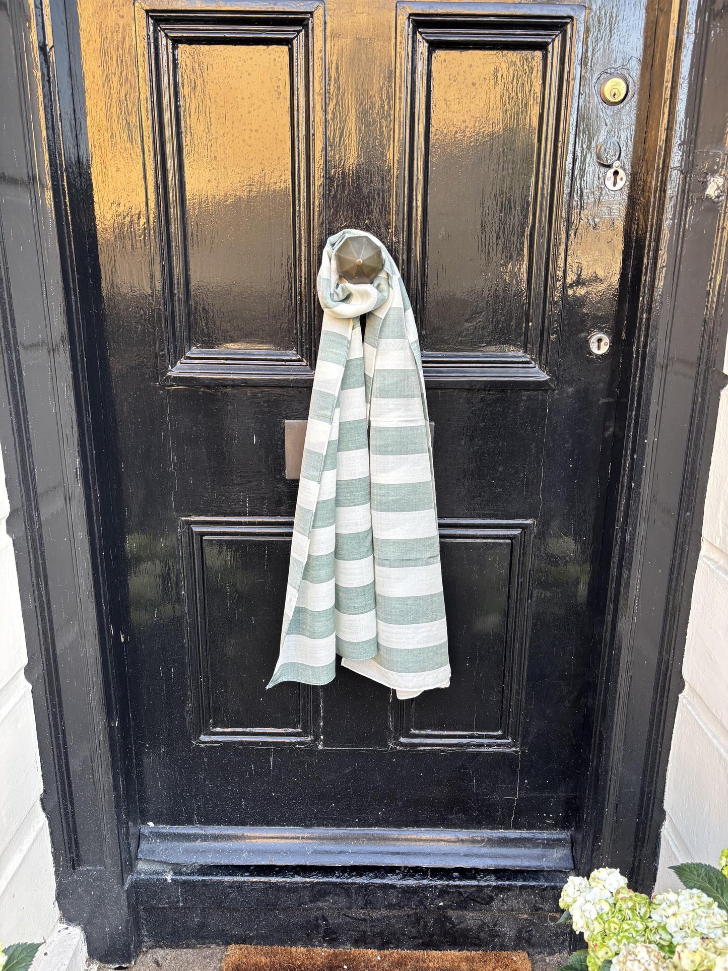 Leo Green/White Stripes